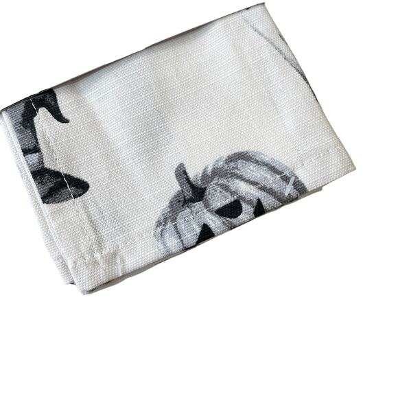 Halloween Ghost Pumpkin Cotton Napkins Set of 6 White Black Gray Spooky NEW - Picture 10 of 12